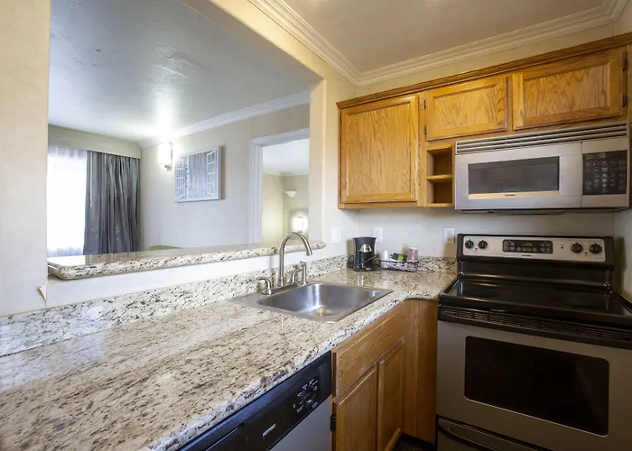 Aspen Flagstaff/ Grand Canyon Innsuites Hotel